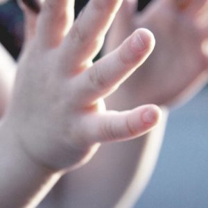 child_clapping-square